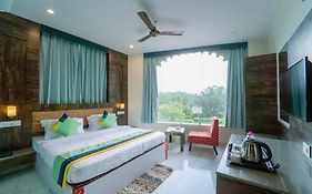 Treebo The Aravali Getaway